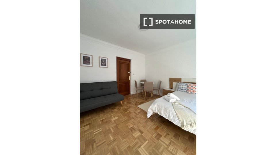 Chambre double Madrid, 8 chambres, 170m² — photo 10