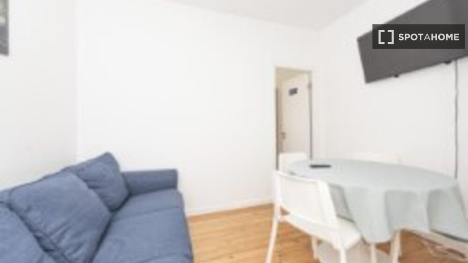 Double room Lisbon, 7 beds — photo 16