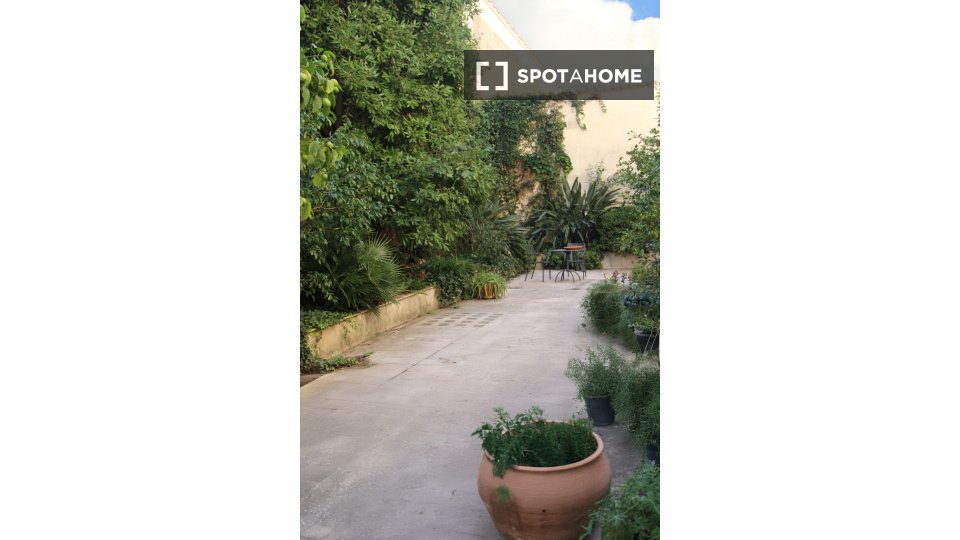 Double room Rome, 4 beds, 130m² — photo 24