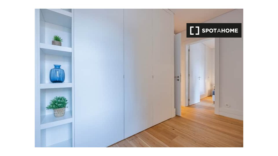Apartment Lisbon, 1 bed — photo 17