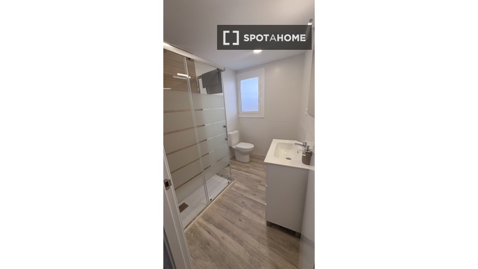 Camera doppia Barcellona, 4 camere, 120m² — foto 2