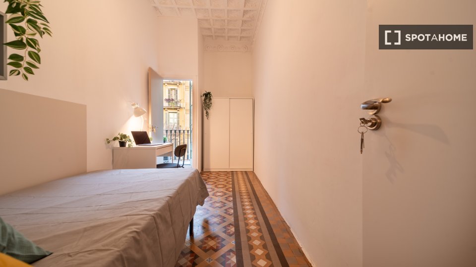 Double room Barcelona, 7 beds, 200m² — photo 12