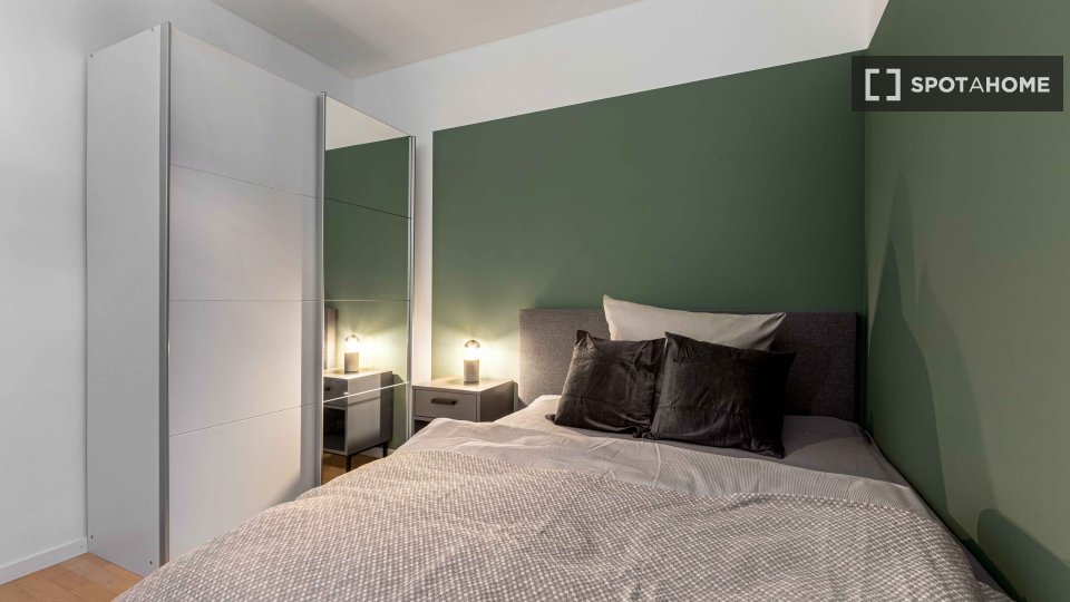 Double room Berlin, 4 beds, 157m² — photo 21