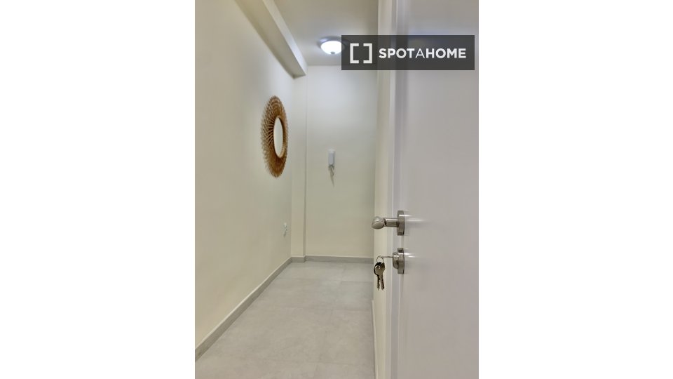 Apartment mono Valencia, 11m² — photo 1