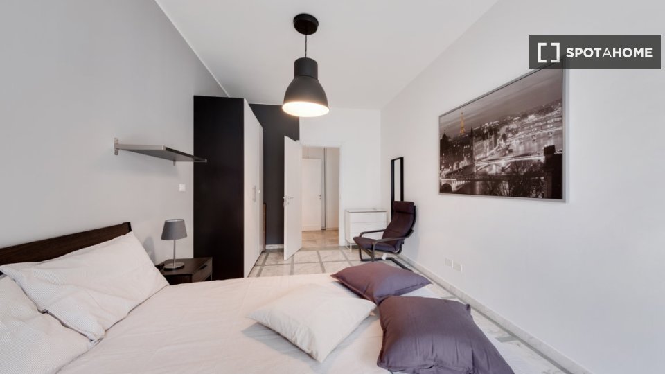 Double room Milan, 6 beds, 171m² — photo 9