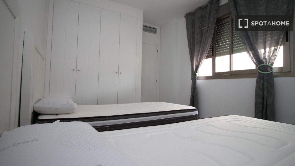 Apartment Alicante, 3 beds, 125m² — photo 6