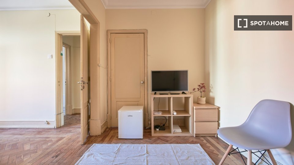 Double room Lisbon, 7 beds — photo 13