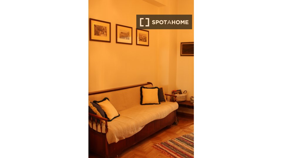 Apartment Athens, 1 bed, 64m² — photo 7