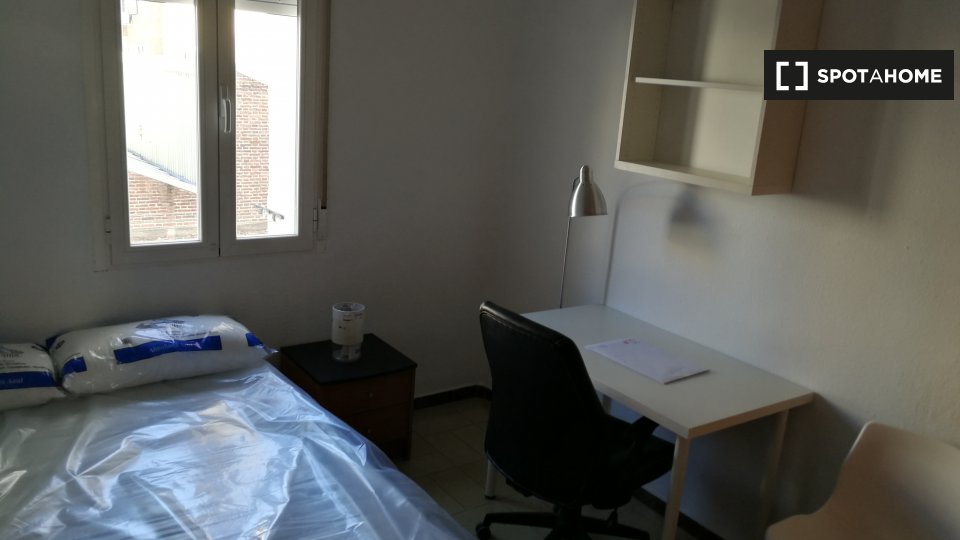 Apartment Madrid, 5 beds, 120m² — photo 3