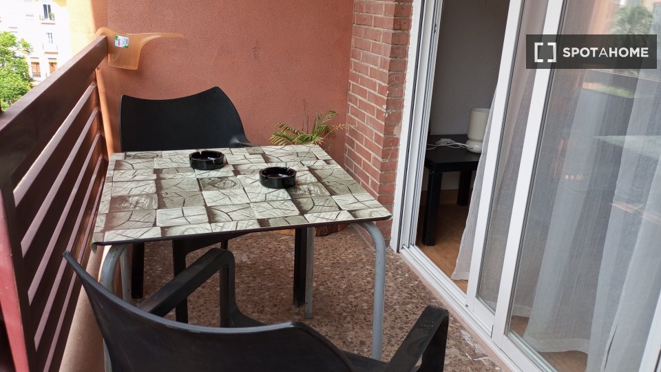 Double room Alicante, 5 beds, 120m² — photo 6