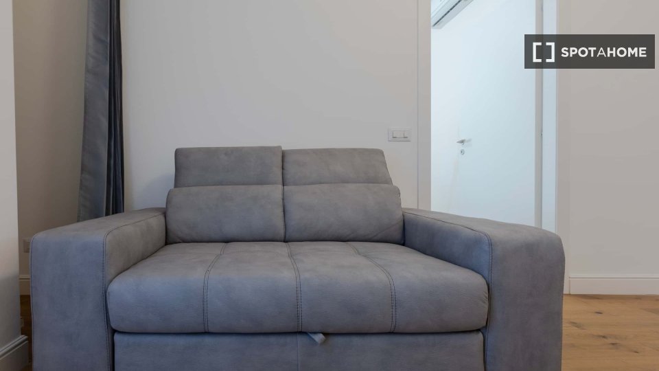 Apartment Milan, 1 bed, 55m² — photo 17
