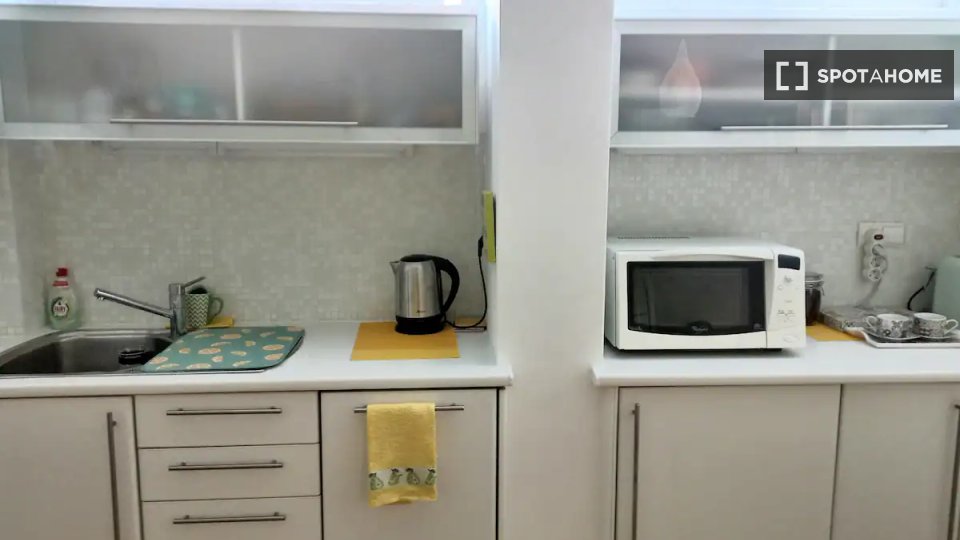 Apartment Lisbon, 1 bed — photo 11
