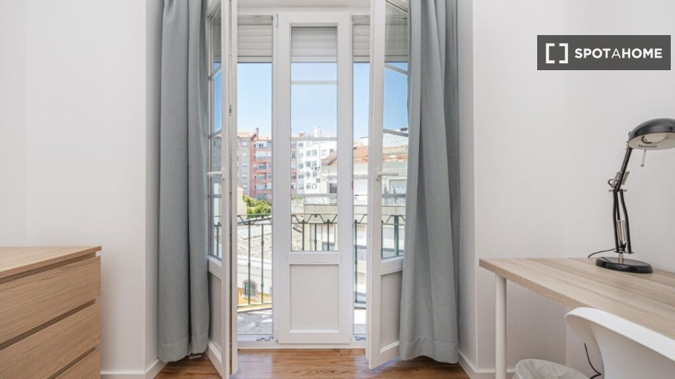 Double room Lisbon, 6 beds — photo 5