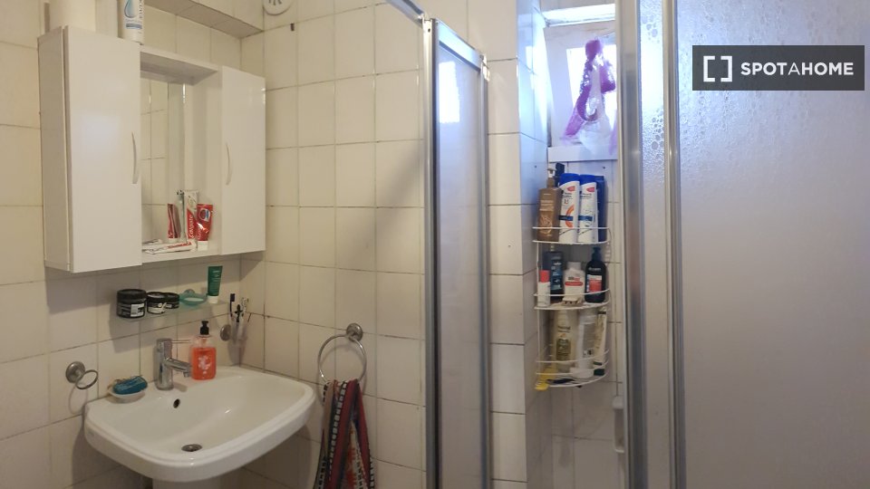 Double room Istanbul, 3 beds — photo 4