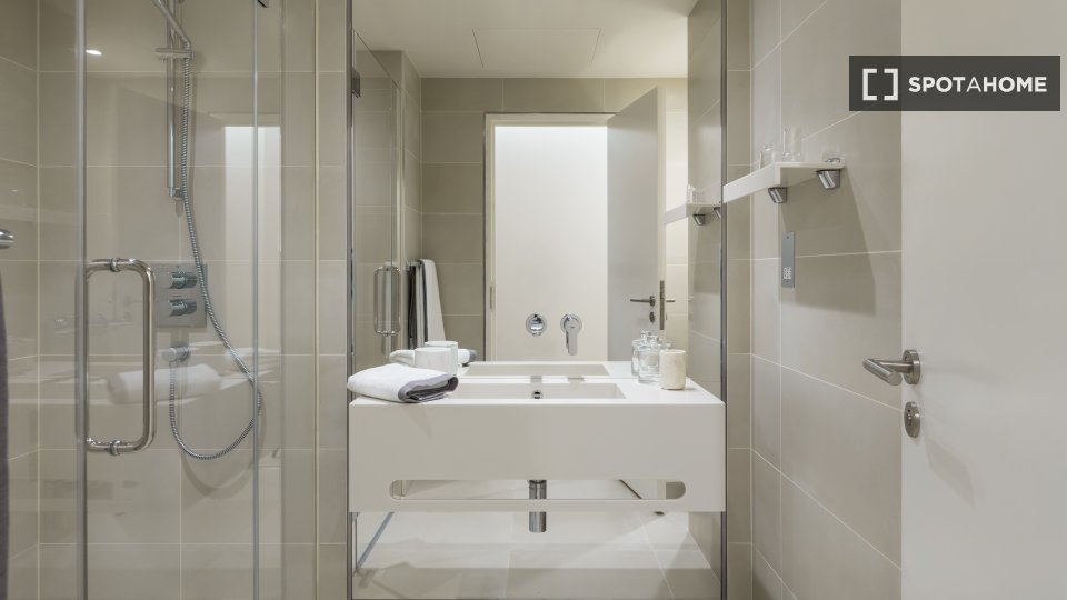 Apartment London, 1 bed, 30m² — photo 2