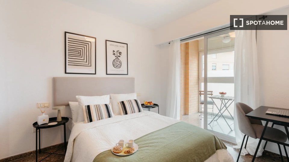 Double room Valencia, 4 beds — photo 19