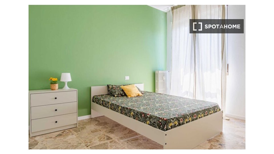 Double room Milan, 5 beds, 50m² — photo 10