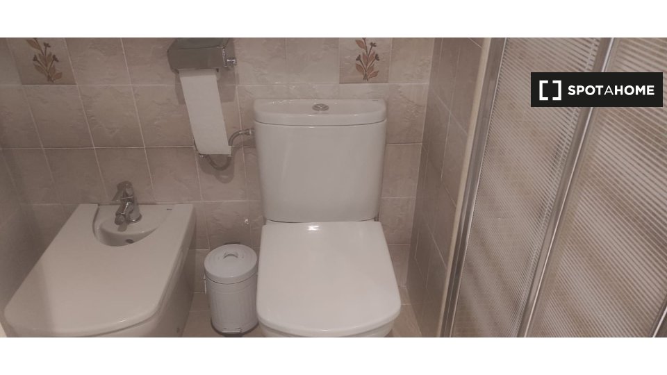 Double room Valencia, 4 beds, 150m² — photo 4