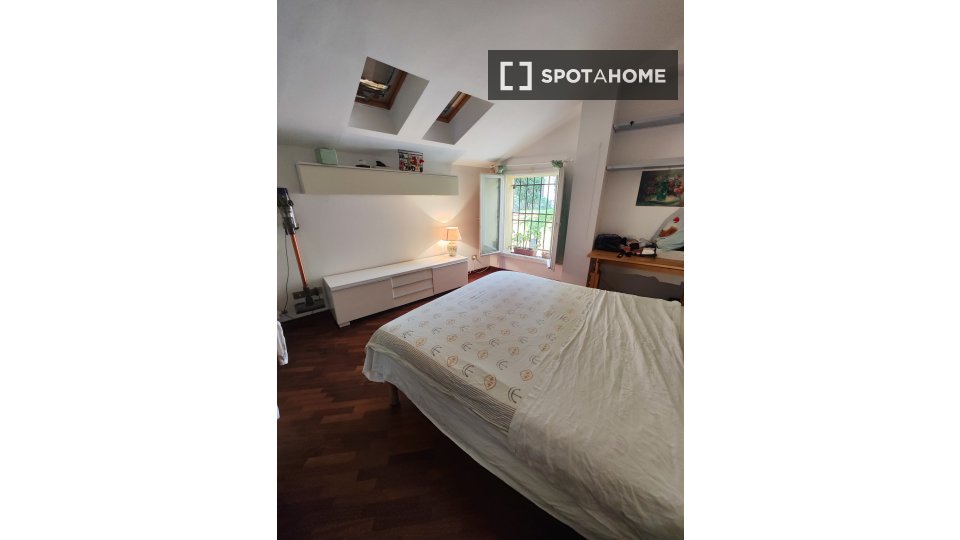 Double room Bologna, 2 beds — photo 11