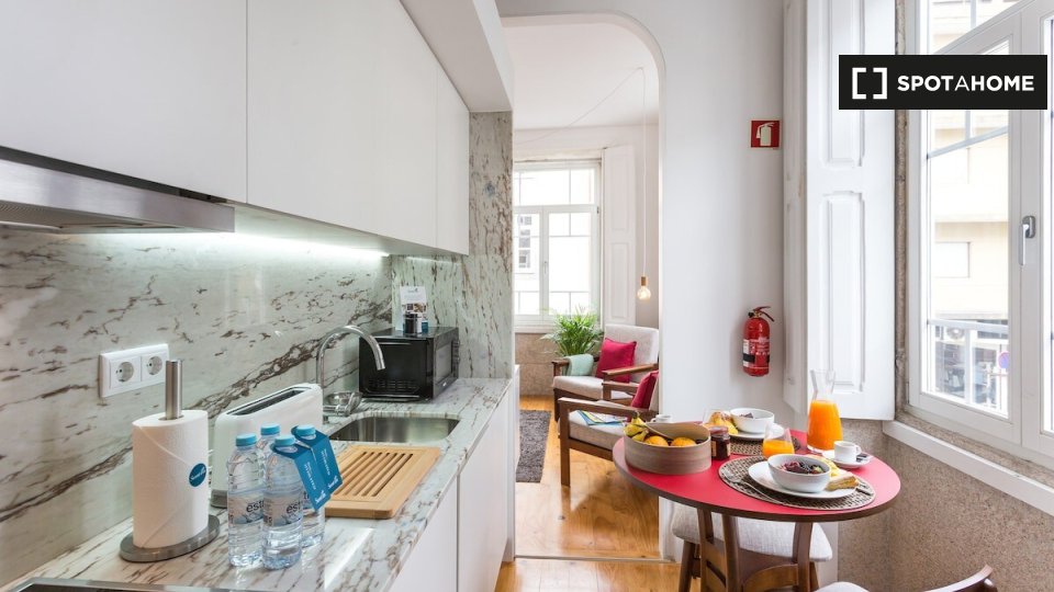 Apartment Porto, 1 bed, 20m² — photo 11