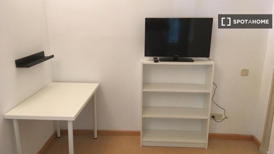Double room Barcelona, 4 beds — photo 10