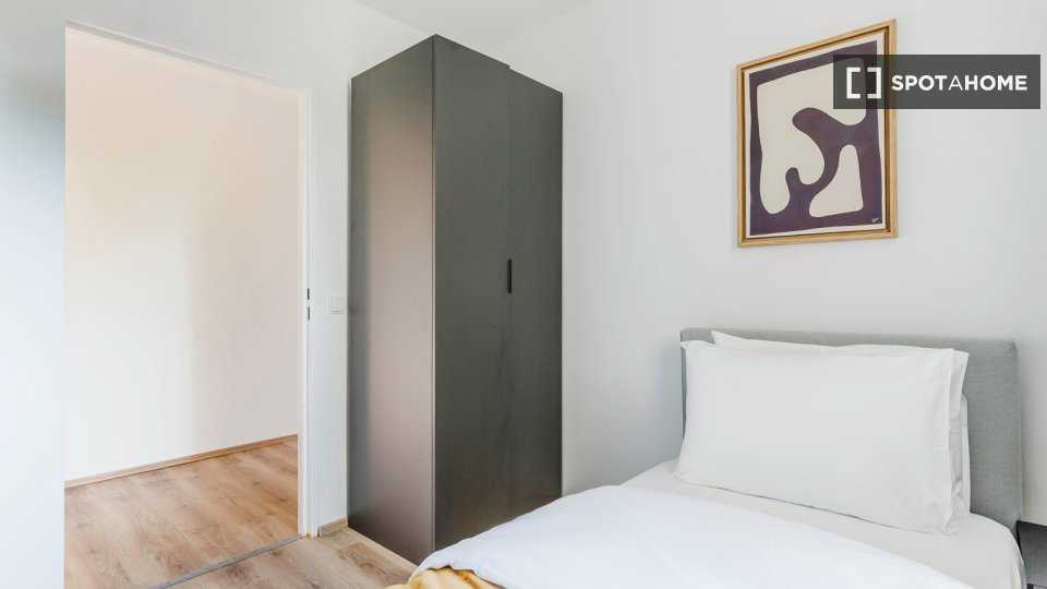 Apartment Berlin, 2 beds, 72m² — photo 8