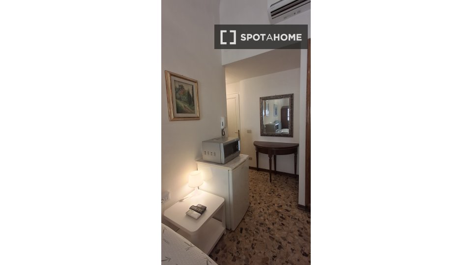 Double room Florence, 4 beds — photo 4