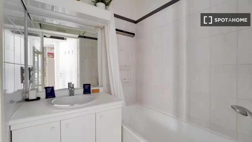 Apartment Paris, 1 bed, 47m² — photo 3
