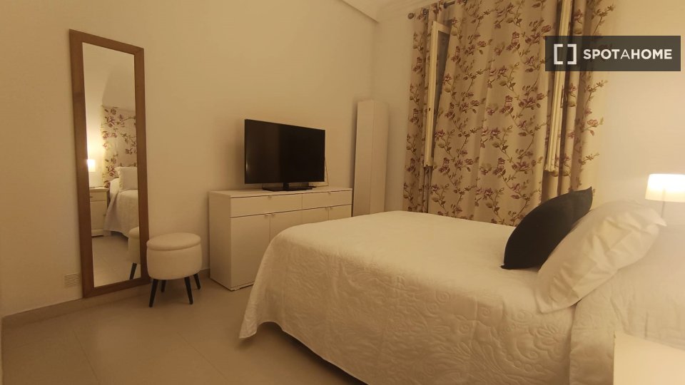 Apartment Madrid, 2 beds, 70m² — photo 1