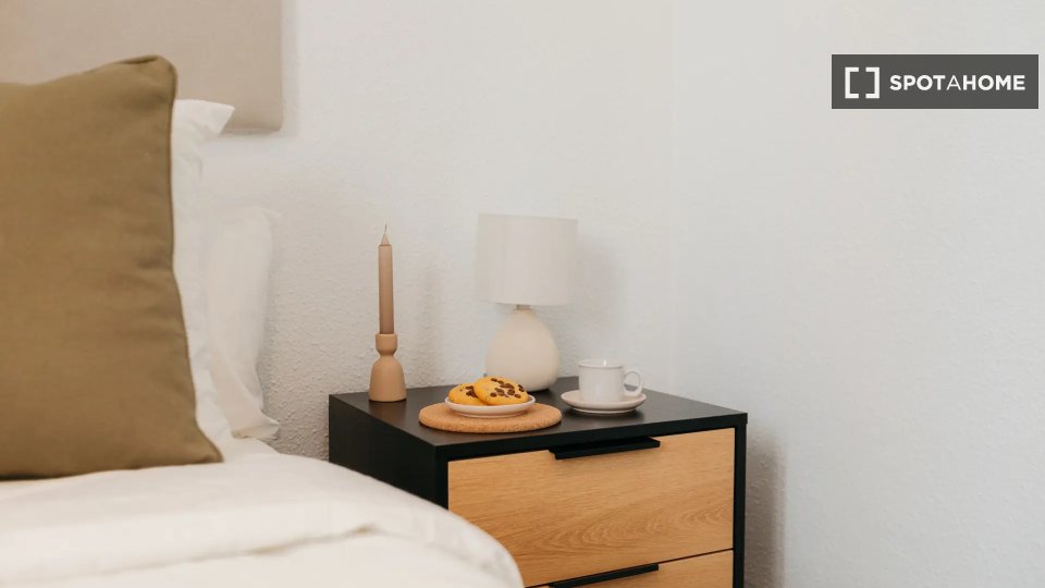 Double room Valencia, 6 beds — photo 12