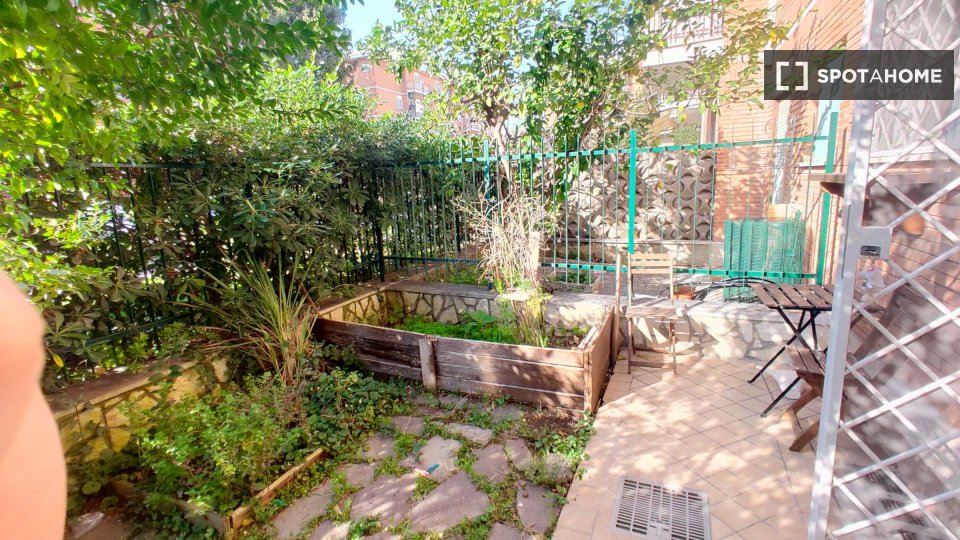 Double room Rome, 1 bed — photo 9
