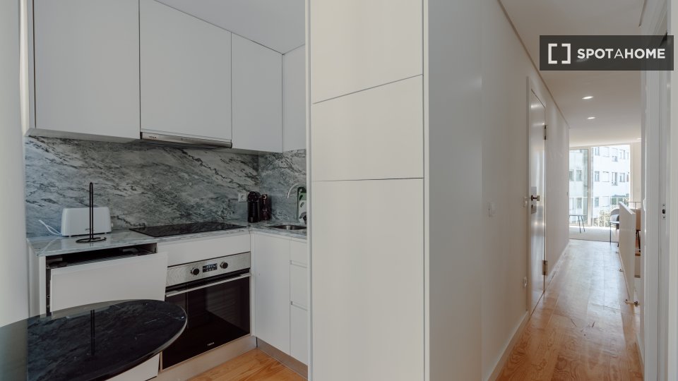 Apartment Porto, 1 bed, 100m² — photo 16