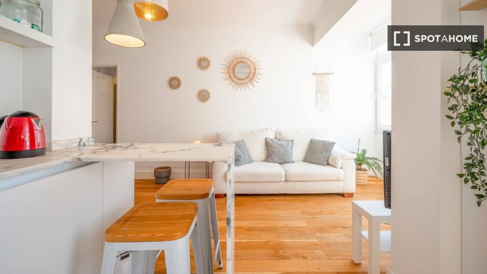 Apartment Lisbon, 1 bed — photo 5