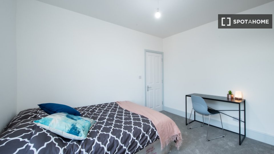 Double room London, 5 beds — photo 14
