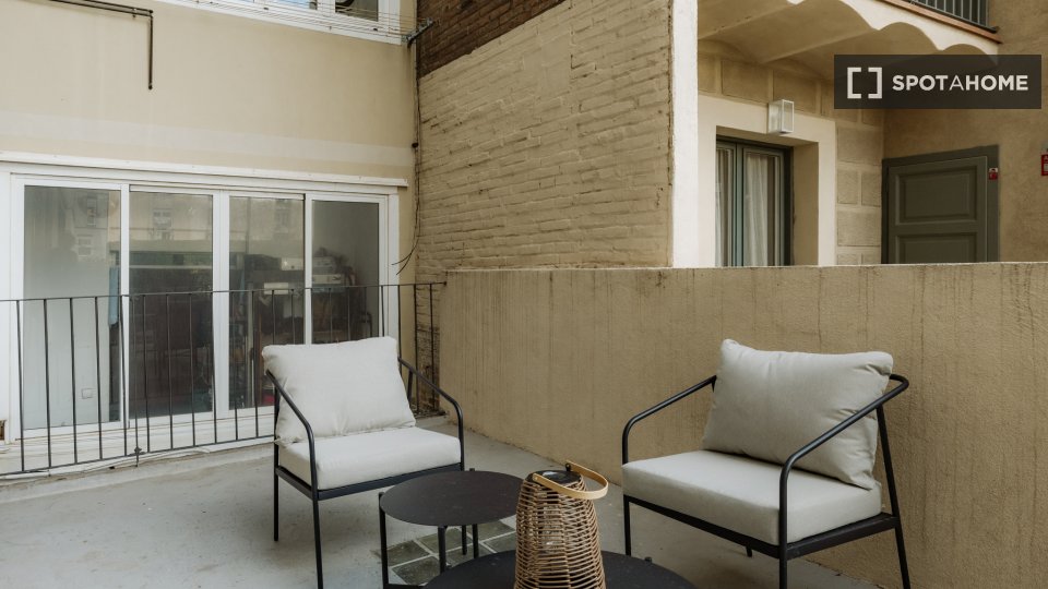 Apartment Barcelona, 2 beds, 74m² — photo 11