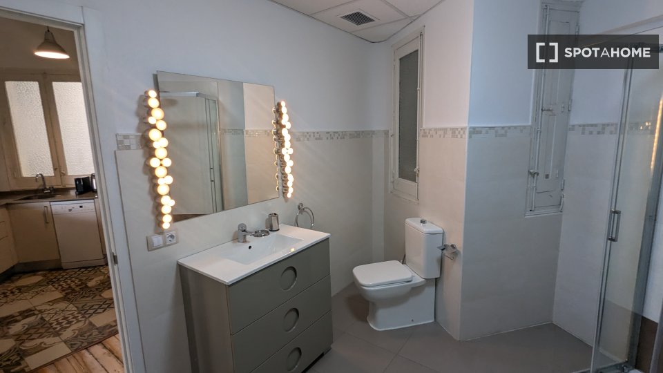 Apartment Madrid, 1 bed, 69m² — photo 7