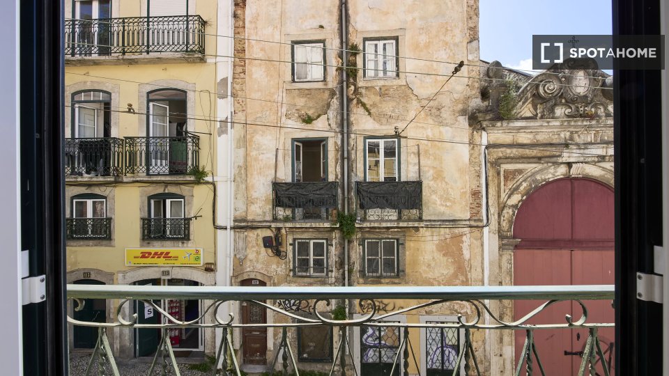 Double room Lisbon, 13 beds — photo 5