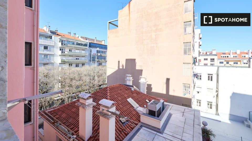 Double room Lisbon, 11 beds — photo 8