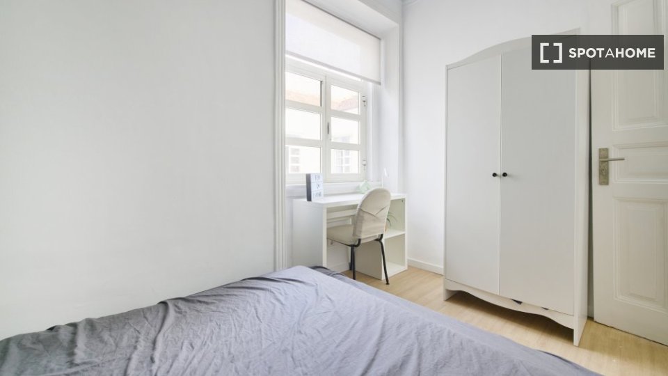 Double room Lisbon, 7 beds — photo 4