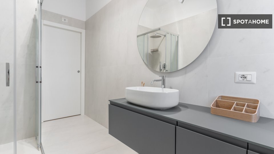 Apartment Milan, 2 beds, 69m² — photo 8
