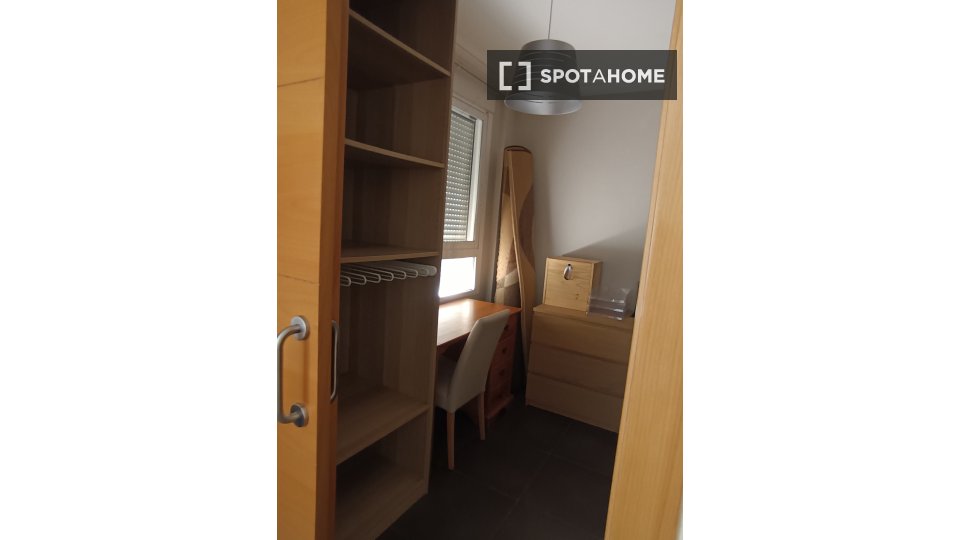 Apartment Valencia, 2 beds, 80m² — photo 19