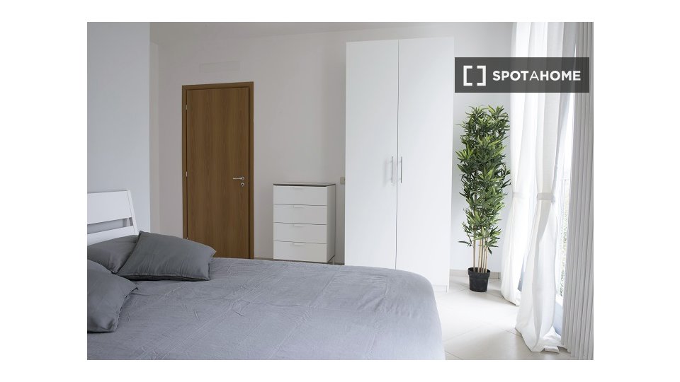 Double room Milan, 7 beds, 130m² — photo 1