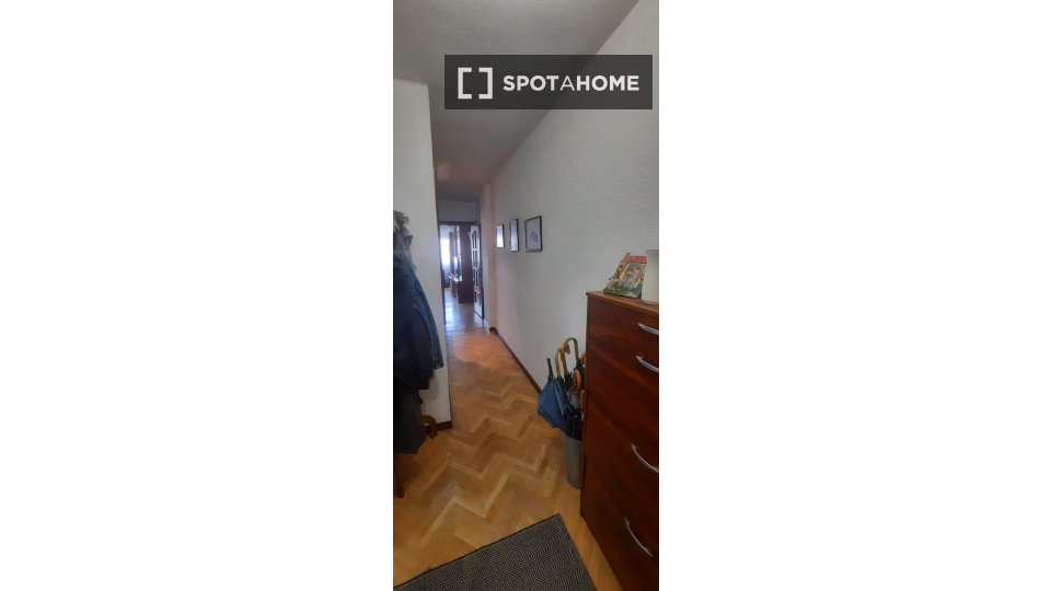 Double room Madrid, 3 beds — photo 4