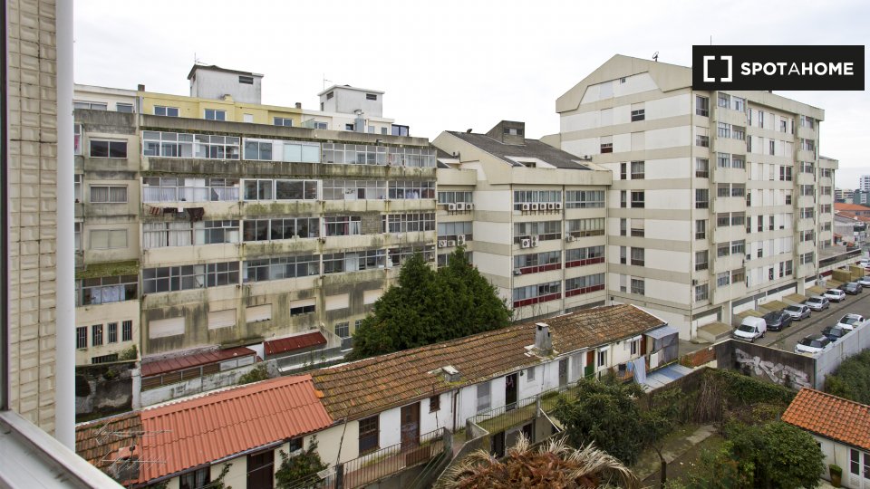 Apartment Porto, 1 bed, 50m² — photo 15