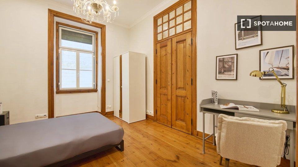 Double room Lisbon, 7 beds — photo 11