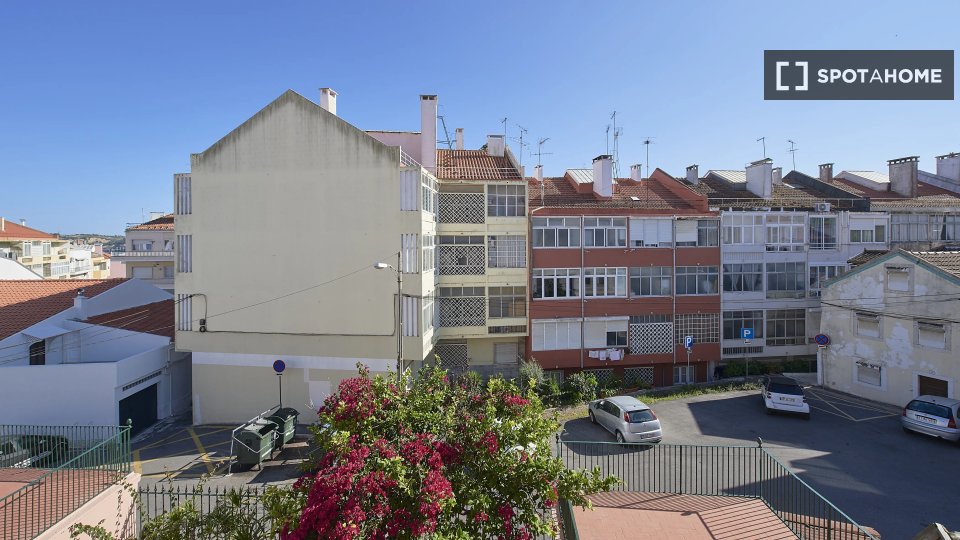 Double room Lisbon, 13 beds — photo 6