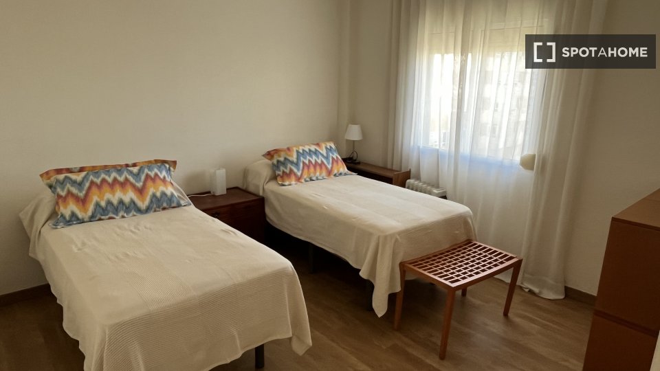 Apartment Cadiz, 3 beds, 110m² — photo 5