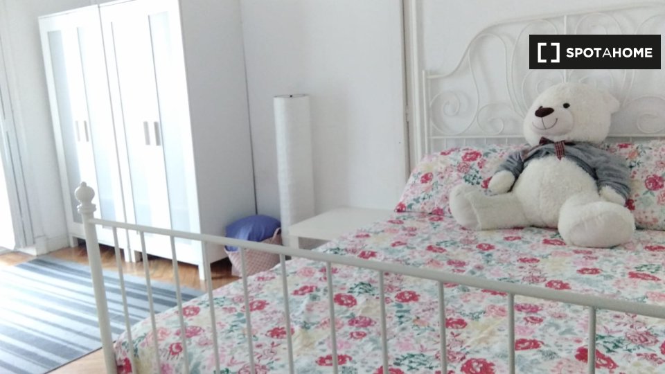 Double room Madrid, 9 beds — photo 13
