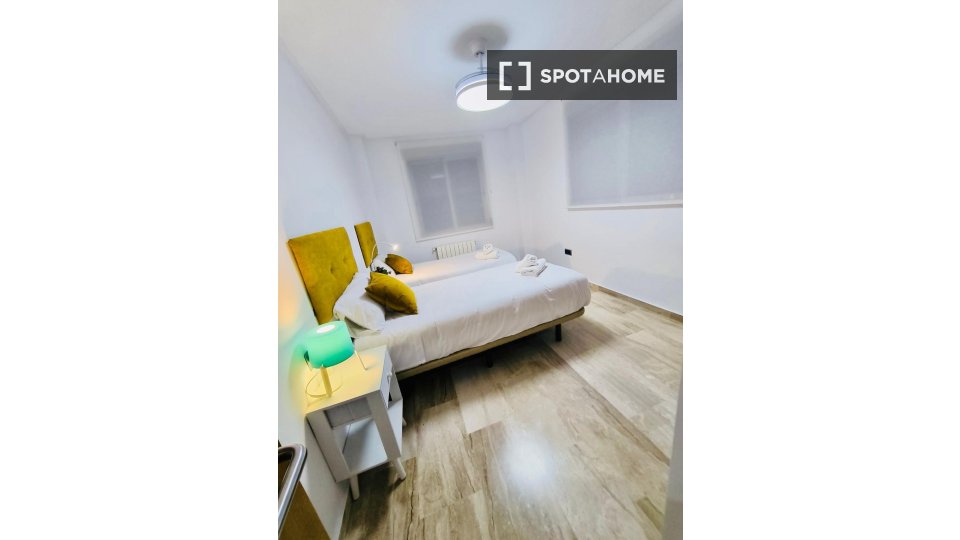 Apartment Valencia, 3 beds, 140m² — photo 14