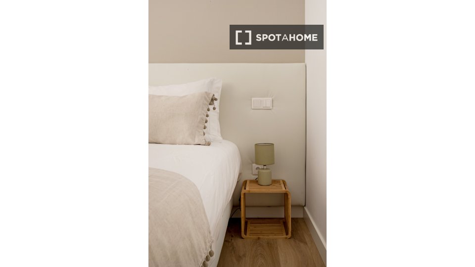 Apartment Lisbon, 3 beds — photo 8